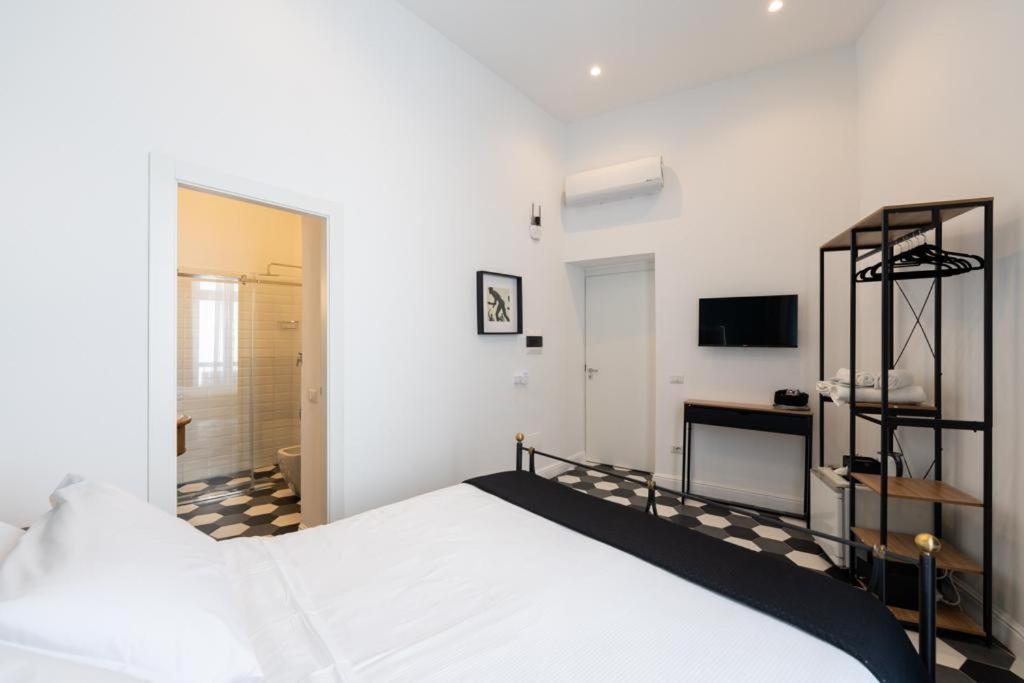 Al 4 Piano Bed and Breakfast Napels Buitenkant foto